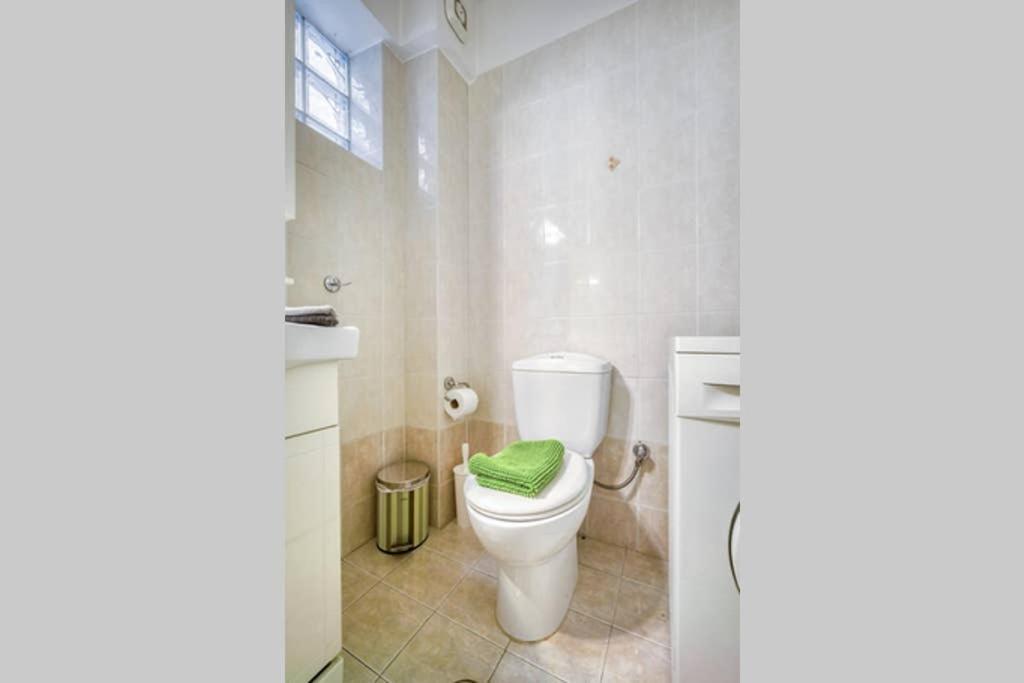 Spacious Family Flat Near Parthenon Free Parking Atena Exterior foto