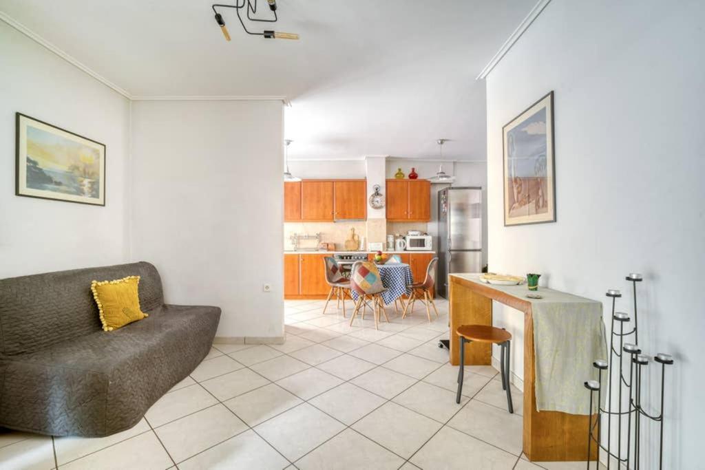 Spacious Family Flat Near Parthenon Free Parking Atena Exterior foto