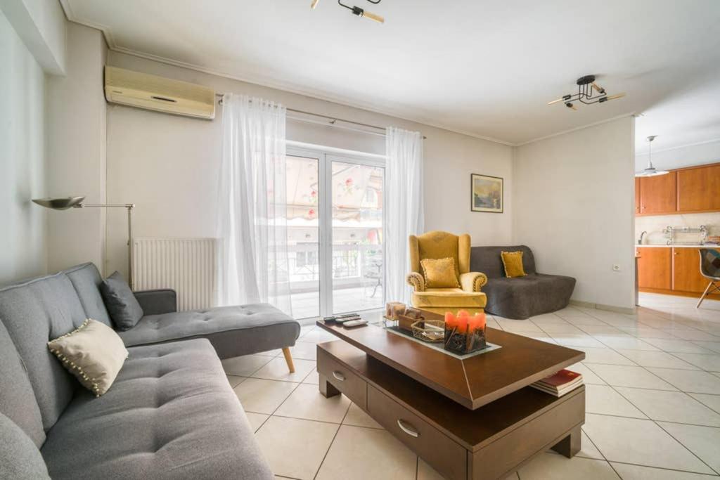 Spacious Family Flat Near Parthenon Free Parking Atena Exterior foto